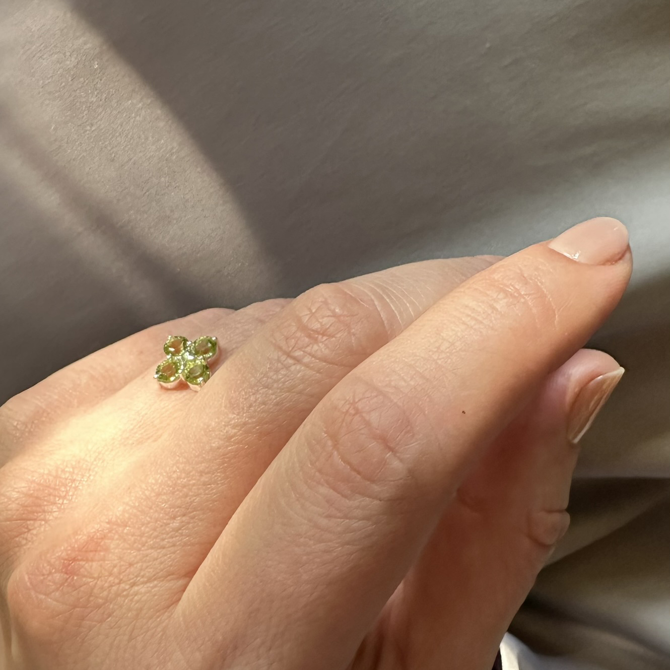 Кольцо Principessa Quadrifoglio с хризолитами в серебре