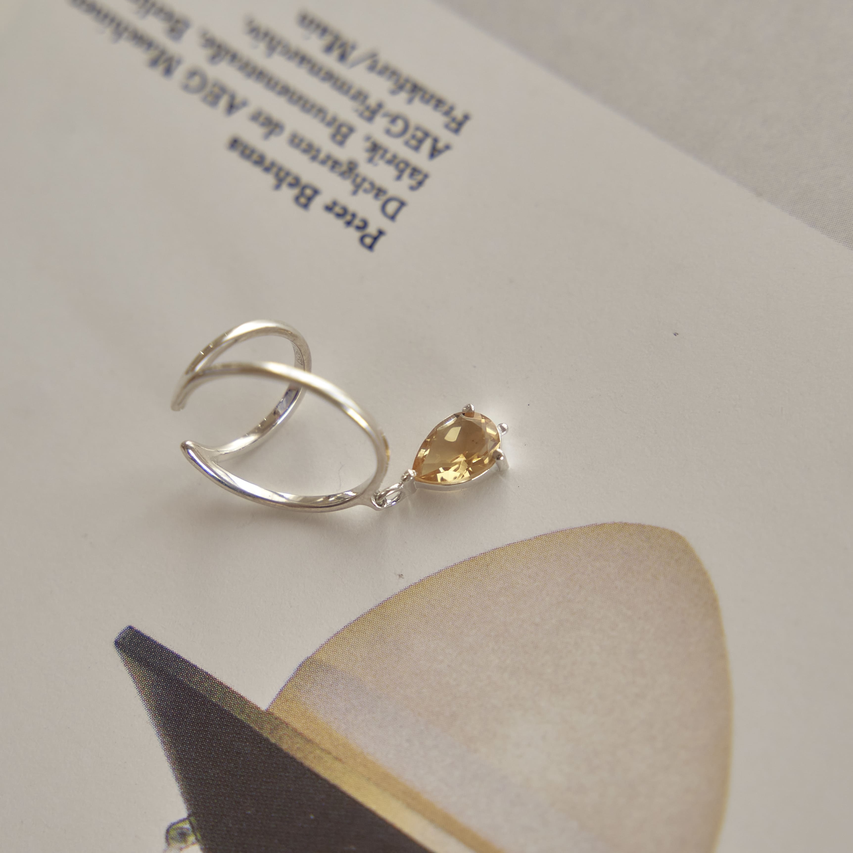 Кафф с камнем Anello Goccia с цитрином в серебре