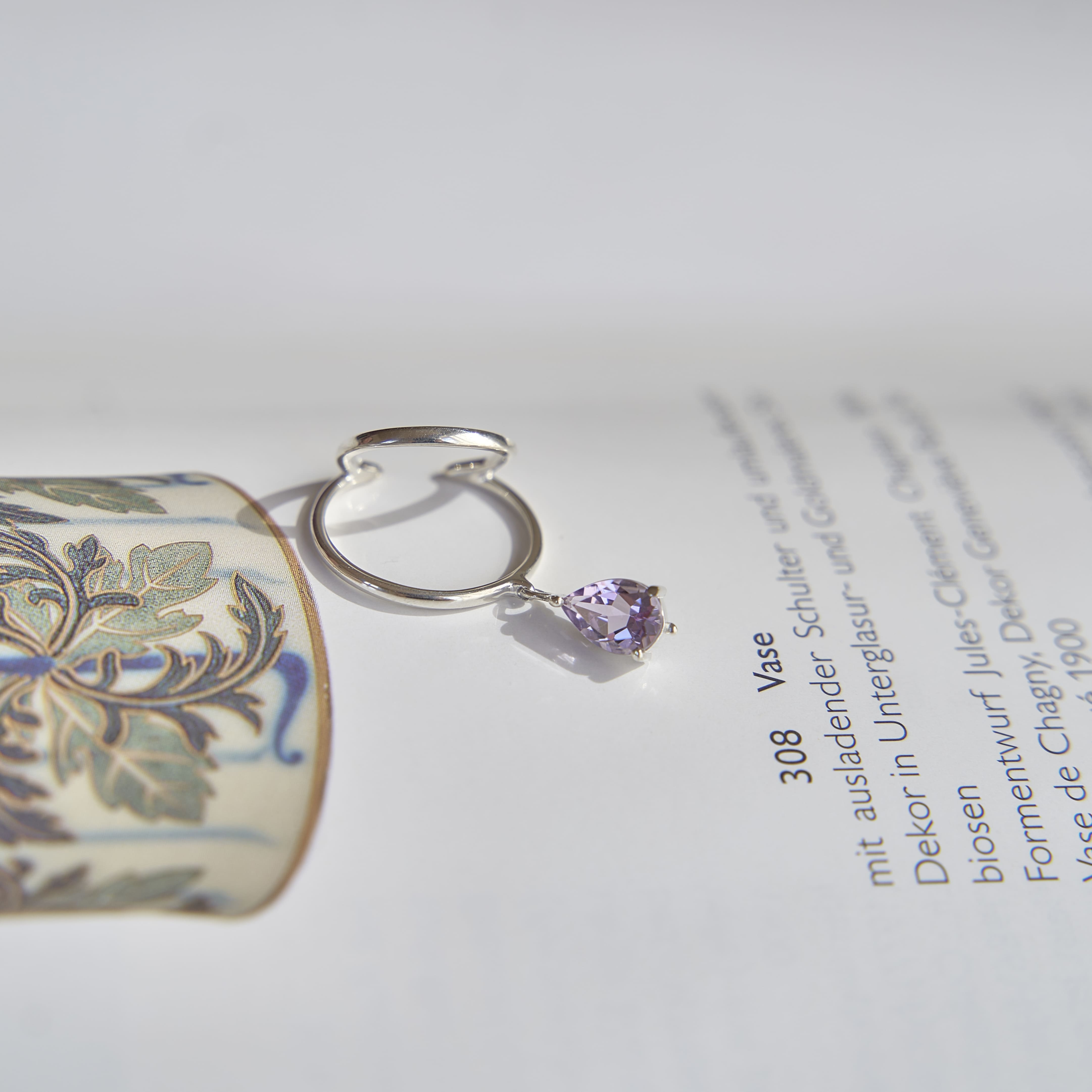 Кафф с камнем Anello Goccia с аметистом в серебре