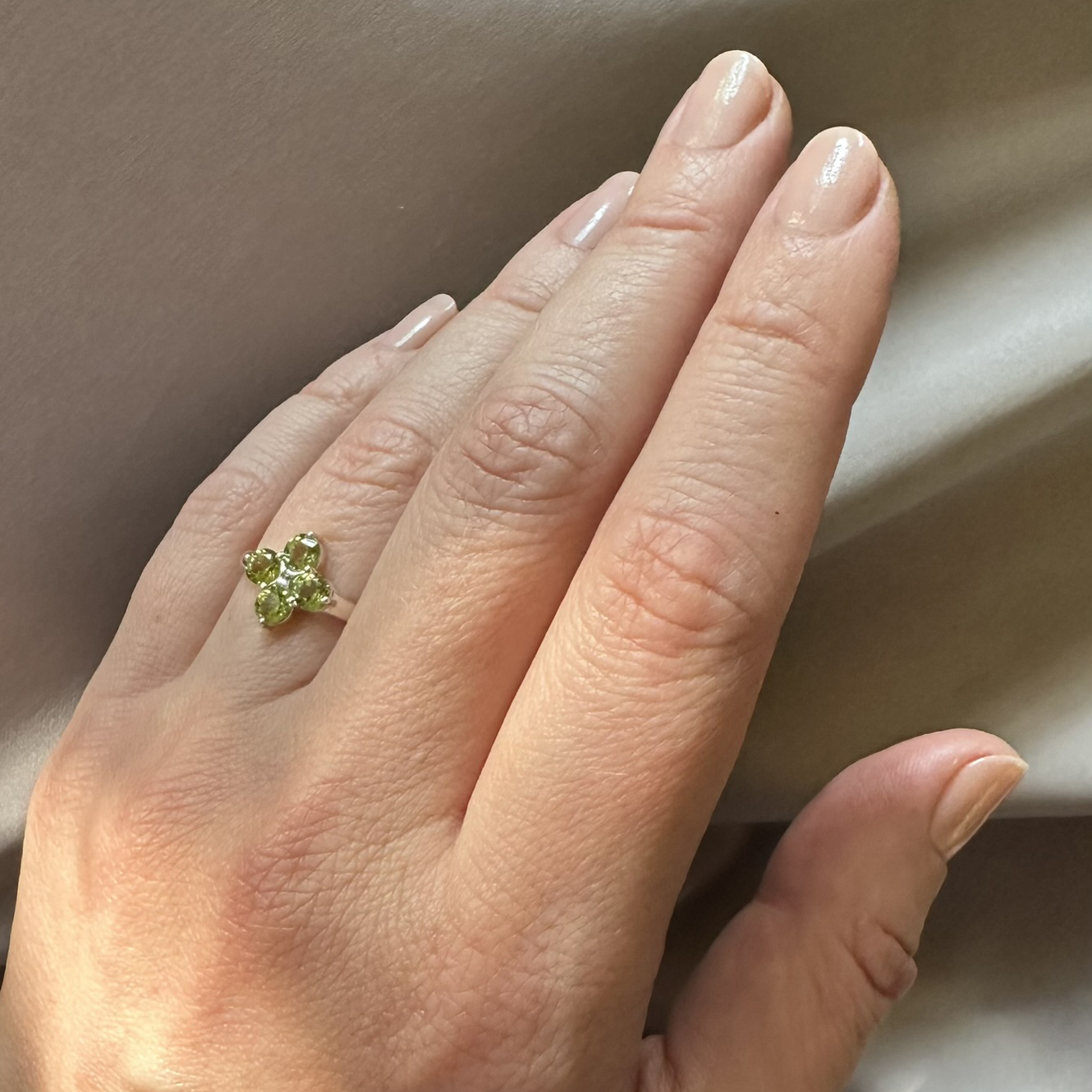 Кольцо Principessa Quadrifoglio с хризолитами в серебре
