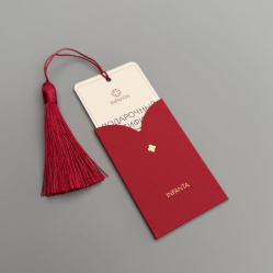 Сертификат на 25 000 ₽ в красном кармашке