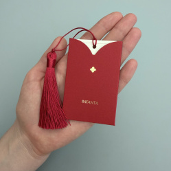 Сертификат на 25 000 ₽ в красном кармашке